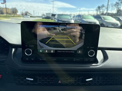 Used 2024 Honda Accord EX image 25