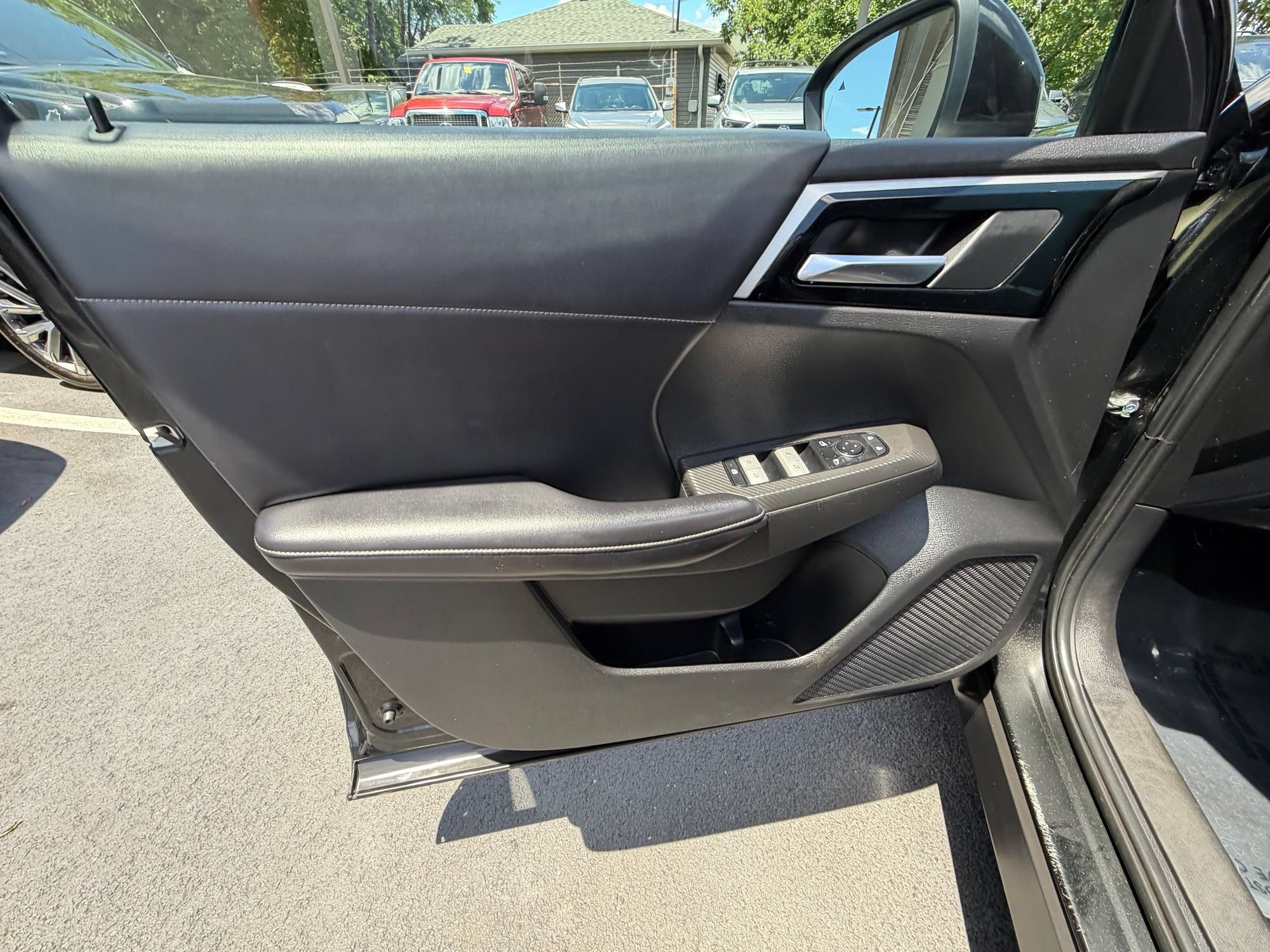Used 2022 Mitsubishi Outlander SE AWD/4WD image 14