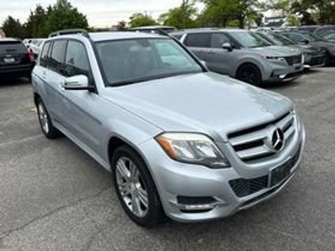Used 2013 Mercedes-Benz GLK 350 4MATIC image 3