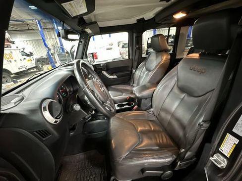 Used 2016 Jeep Wrangler Unlimited Sahara w/ Max Tow Package image 17