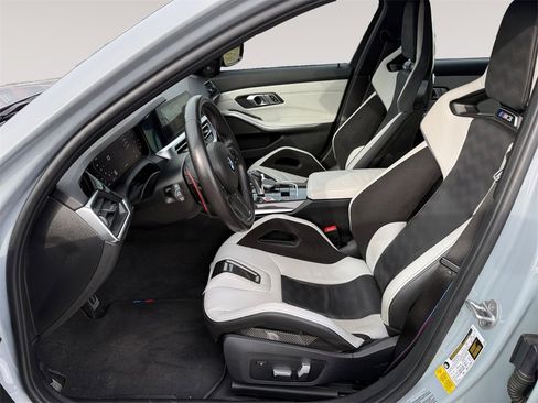 Used 2021 BMW M3 Competition w/ Executive Package image 2