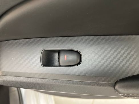 Used 2025 Nissan Altima 2.5 SV FWD image 24