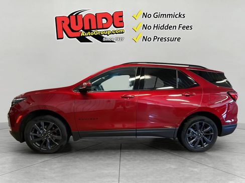 Used 2023 Chevrolet Equinox RS AWD/4WD image 3
