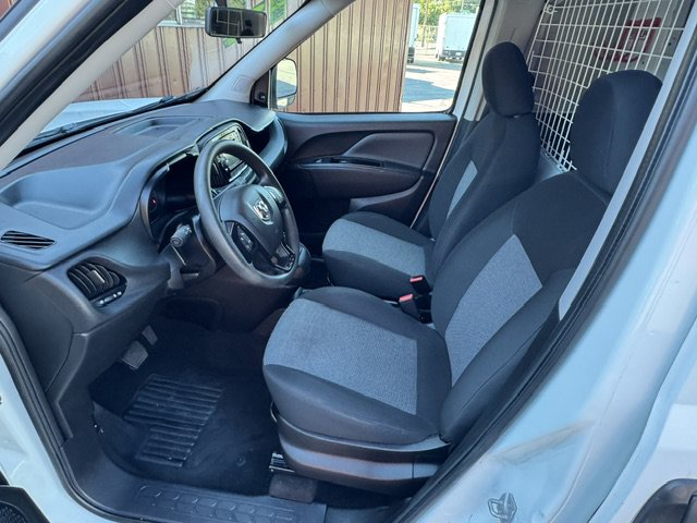 Used 2020 RAM ProMaster City Tradesman FWD image 8