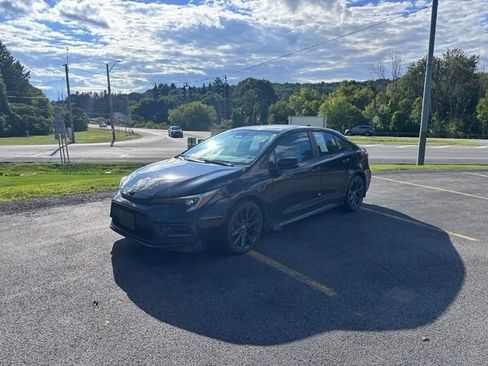 Used 2023 Toyota Corolla SE w/ SE Premium Package FWD image 7