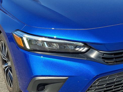 Certified 2024 Honda Civic EX image 9