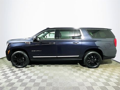 New 2026 GMC Yukon XL Denali w/ Denali Reserve Package image 5