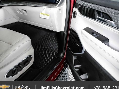 Used 2022 Jeep Wagoneer Series II w/ Premium Group I AWD/4WD image 26