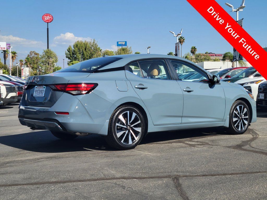 Used 2025 Nissan Sentra SV w/ SV Premium Package FWD image 4