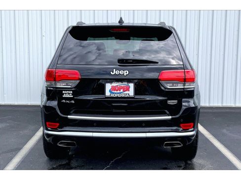 Used 2017 Jeep Grand Cherokee Summit w/ Platinum Series Group AWD/4WD image 4