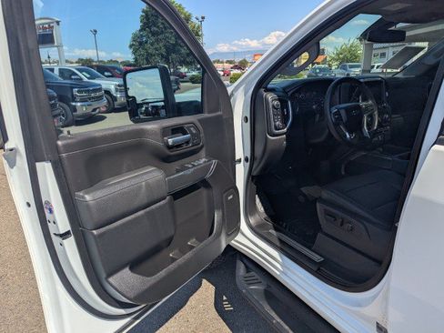 Used 2022 Chevrolet Silverado 2500 LTZ w/ LTZ Plus Package AWD/4WD image 8