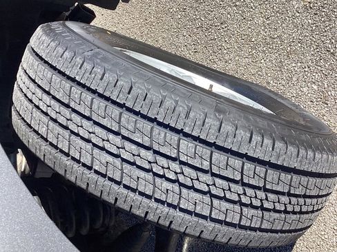 Used 2023 Ford F150 XLT image 14