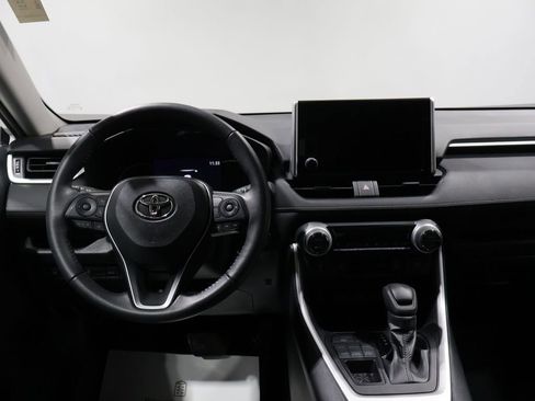 Used 2023 Toyota RAV4 XLE w/ Convenience Package image 17