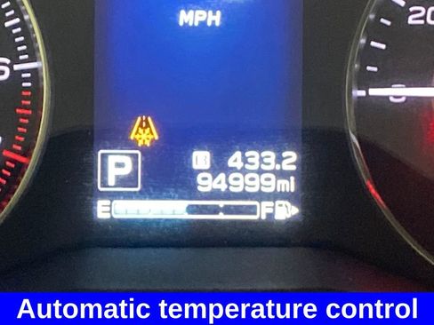 Used 2018 Subaru Crosstrek 2.0i Limited image 14