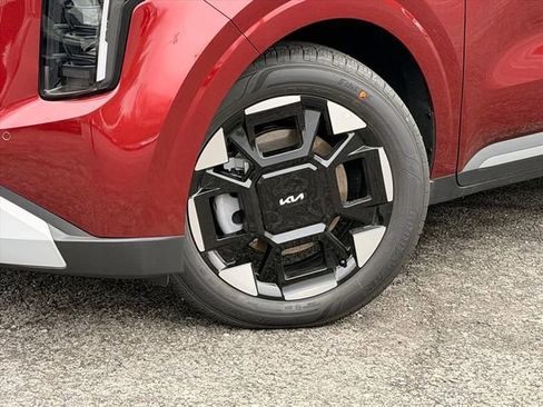 New 2026 Kia Carnival EX FWD image 29