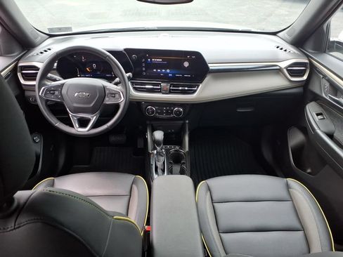 Used 2024 Chevrolet TrailBlazer ACTIV w/ Convenience Package AWD/4WD image 18