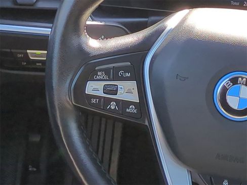 Used 2024 BMW i4 eDrive40 image 10