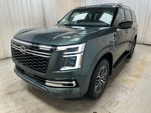 New 2025 Nissan Armada SL w/ Captain's Chari Seat Package image 10