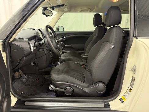 Used 2013 MINI Cooper Hardtop image 13
