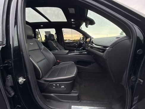 Used 2023 Cadillac Escalade Sport AWD/4WD image 27