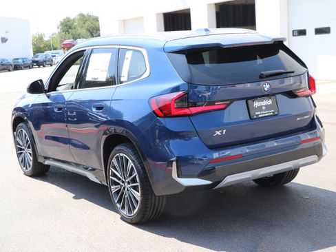 Used 2025 BMW X1 xDrive28i w/ Premium Package AWD/4WD image 13