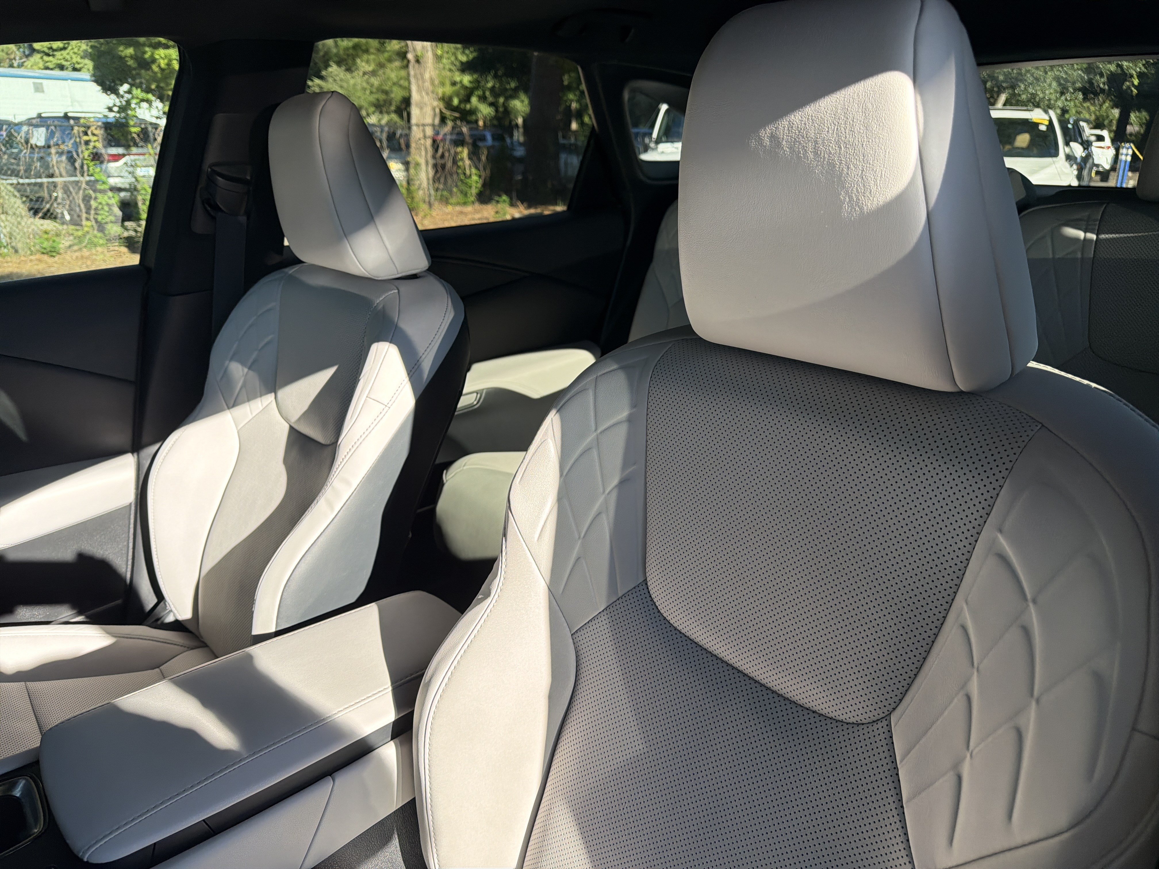 Used 2023 Lexus RX 350 Premium w/ Cold Area Package FWD image 6