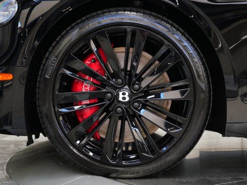 Used 2024 Bentley Flying Spur W12 image 10