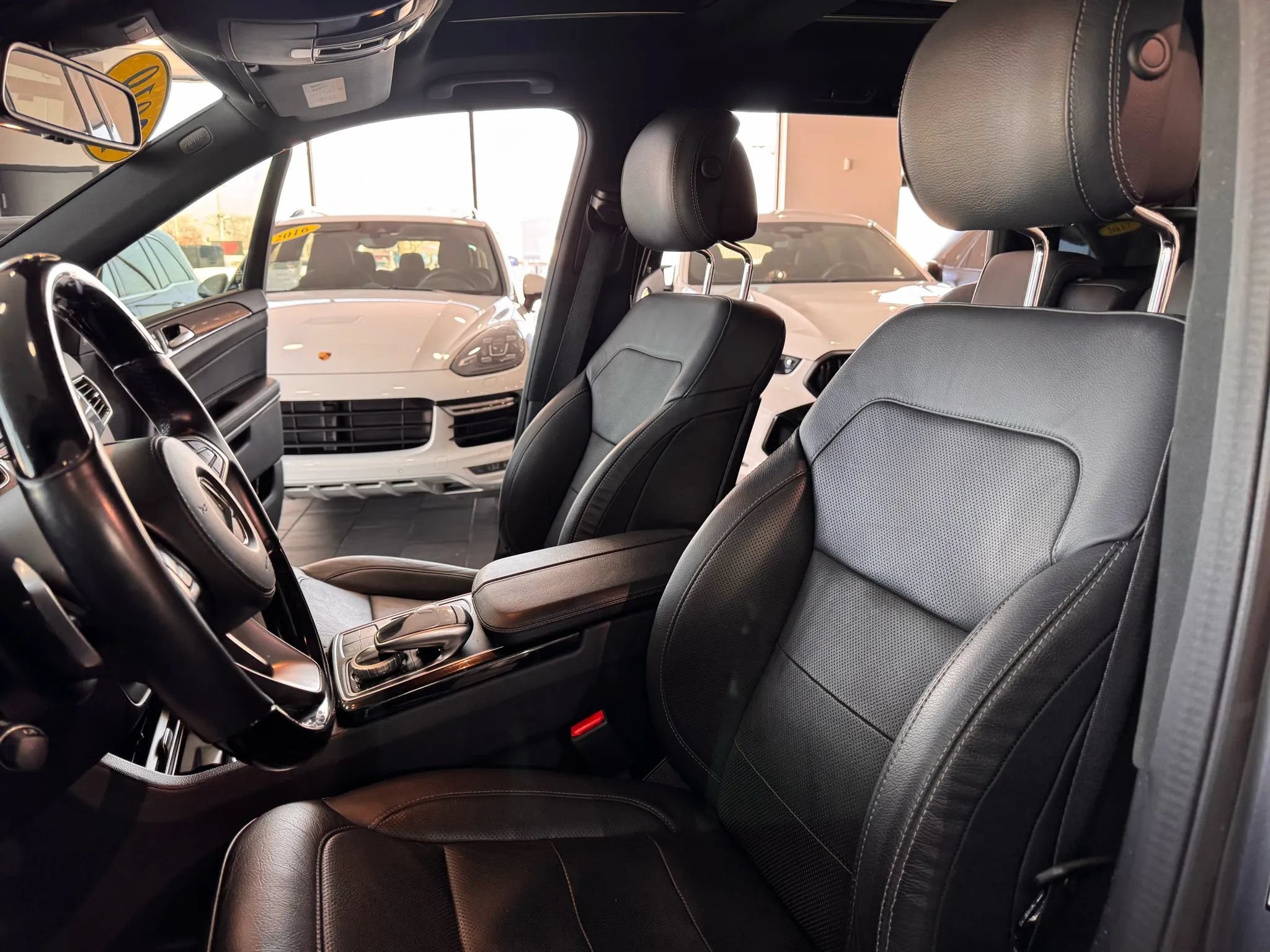 Used 2019 Mercedes-Benz GLS 550 4MATIC image 10