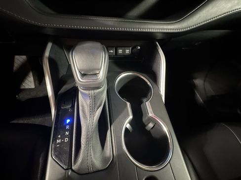 Used 2021 Toyota Highlander XLE image 27