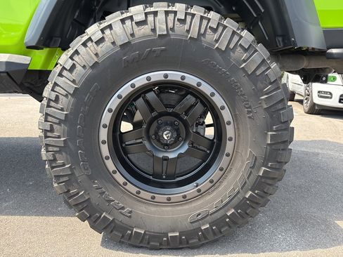 Used 2021 Jeep Gladiator Rubicon w/ LED Lighting Group image 13