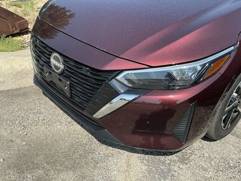 Used 2025 Nissan Sentra SV FWD image 11
