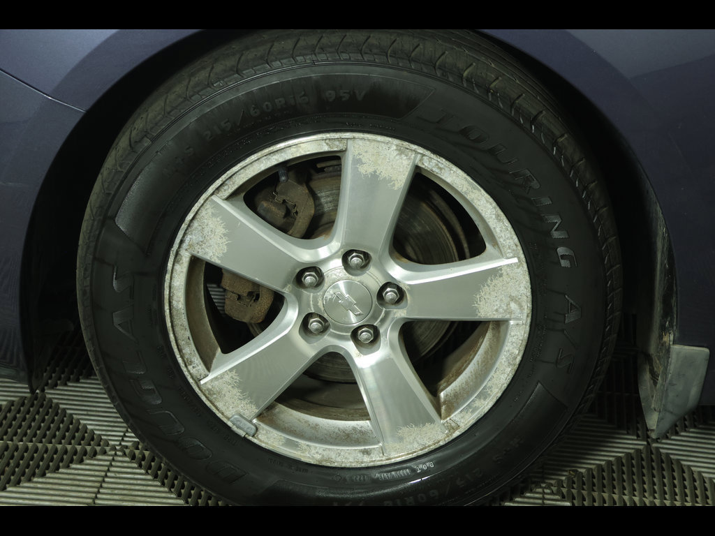 Used 2013 Chevrolet Cruze LT FWD image 6