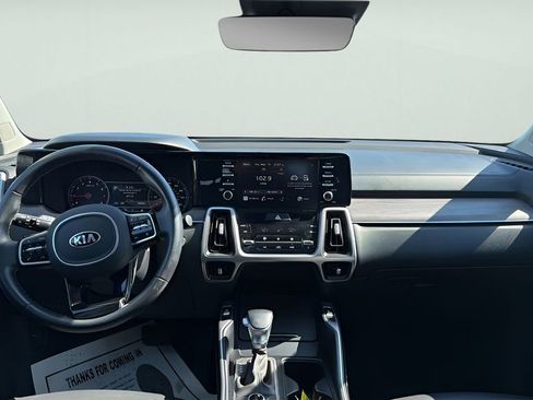 Used 2021 Kia Sorento EX w/ Panoramic Sunroof Package image 45