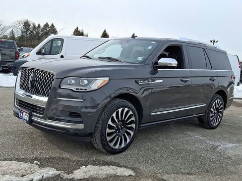 Used 2023 Lincoln Navigator Black Label image 6
