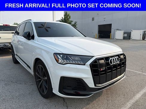 Used 2020 Audi SQ7 Prestige w/ Prestige Package AWD/4WD image 2