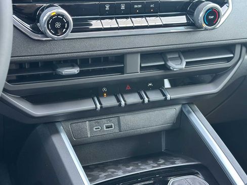 New 2025 Chevrolet Colorado W/T w/ WT Convenience Package II image 28