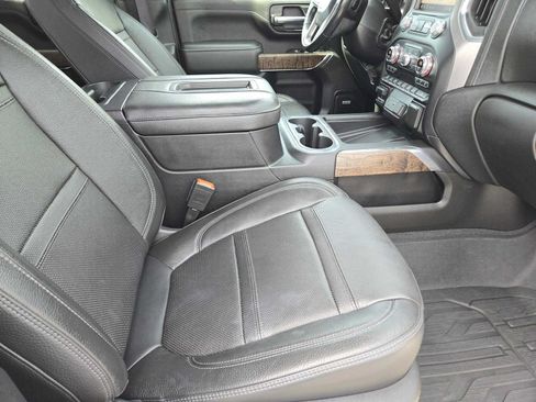Certified 2020 GMC Sierra 2500 Denali w/ Denali Ultimate Package AWD/4WD image 15