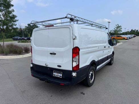 Certified 2019 Ford Transit 250 130 Low Roof RWD image 5