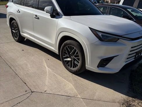 Used 2024 Lexus TX 350 FWD image 1