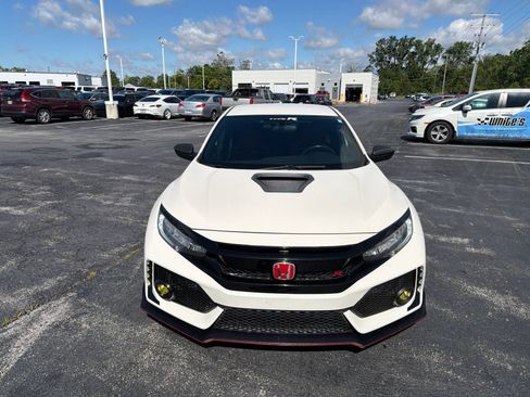 Used 2019 Honda Civic Type R image 9