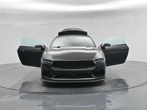 Used 2025 Ford Mustang Premium image 34