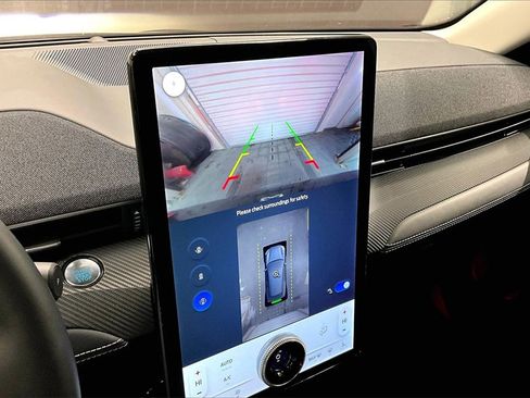 Used 2025 Ford Mustang Mach-E Premium image 20