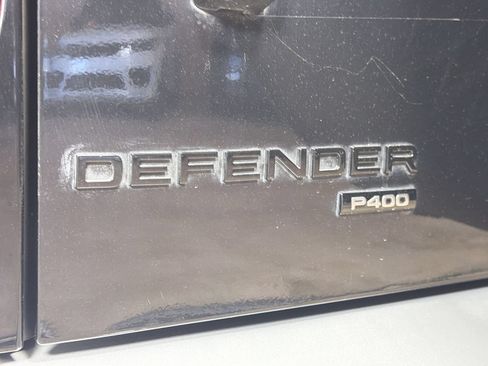 Certified 2023 Land Rover Defender 110 SE AWD/4WD image 31