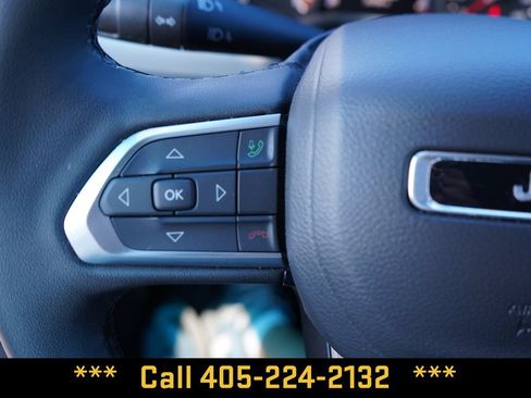 Used 2025 Jeep Compass Limited AWD/4WD image 35
