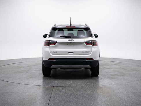 Used 2025 Jeep Compass Trailhawk image 7