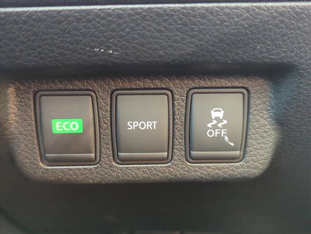 Used 2015 Nissan Sentra S FWD image 12