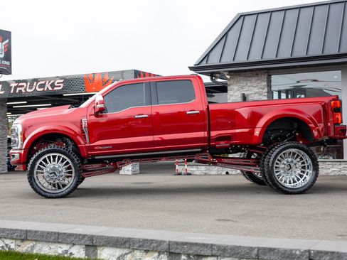 Used 2025 Ford F450 Platinum w/ Platinum Plus Package image 26