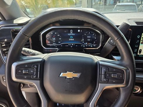 Used 2023 Chevrolet Silverado 1500 LT AWD/4WD image 29