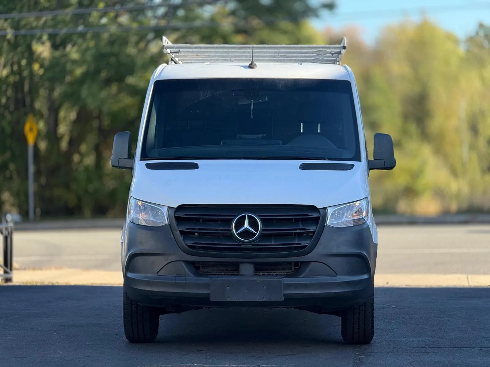 Used 2019 Mercedes-Benz Sprinter 144 Cargo image 3