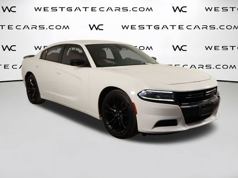 Used 2018 Dodge Charger SXT w/ Blacktop Package image 44